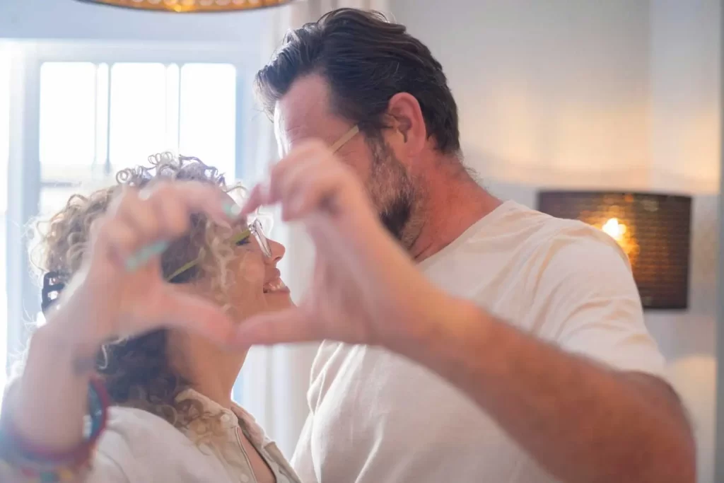 Triunghiul Salvator-Victima-Agresor